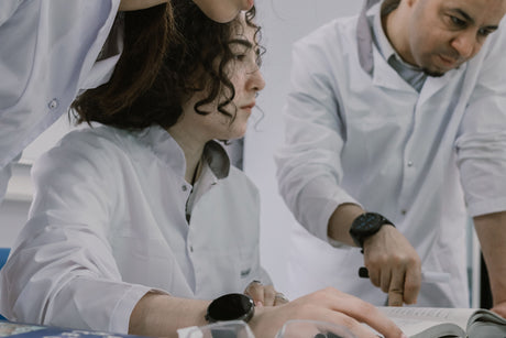 Guide to Choosing a University Lab Coat